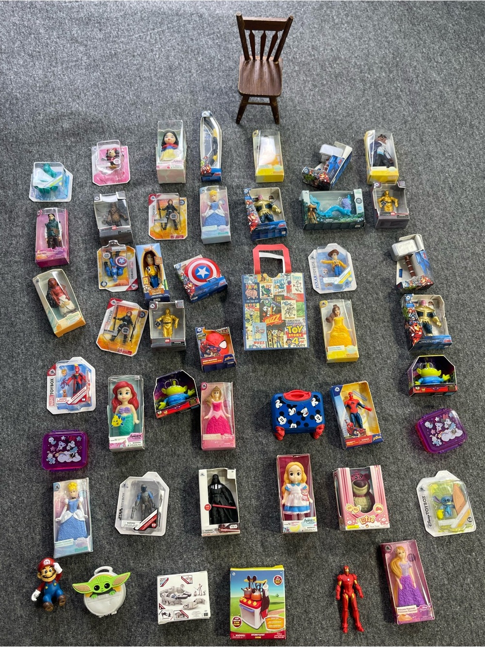 Assorted Kids' Toy Figures and Dolls - Mixed Colors - Picture 3 of 3